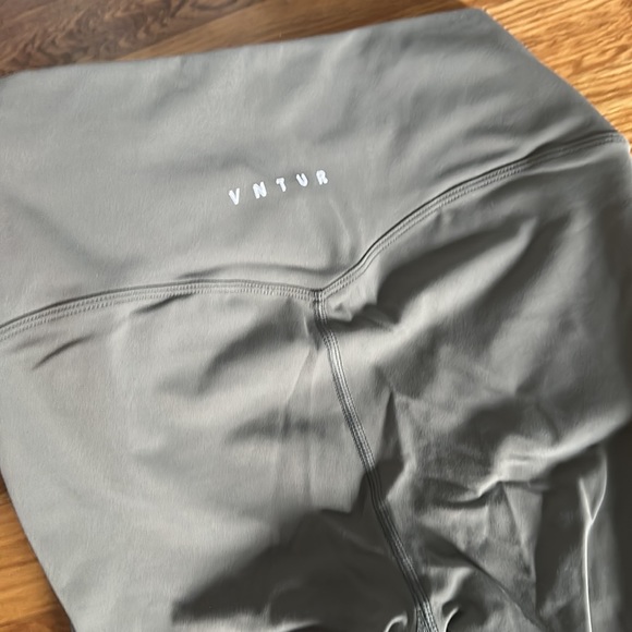 VNTUR Buttery Soft Leggings - Picture 3 of 5